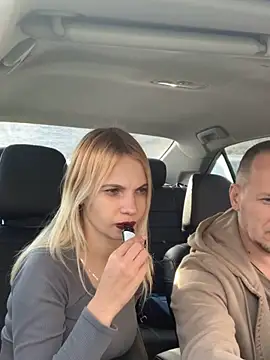 Snapshot of DonorDi chatting on 02.02.25 DonorDi online show from 02.02.25