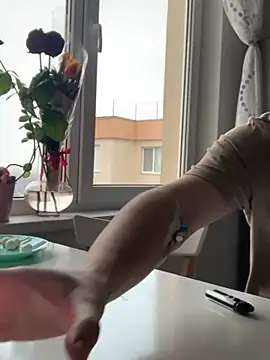 Snapshot of DonorDi chatting on 02.14.25 DonorDi online show from 02.14.25