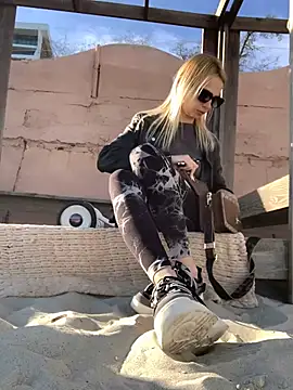 Snapshot of DonorDi chatting on 03.07.25 DonorDi online show from 03.07.25