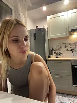 Snapshot of DonorDi chatting on 03.16.25 DonorDi online show from 03.16.25