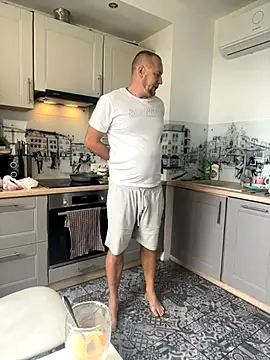 Snapshot of DonorDi chatting on 10.19.25 DonorDi online show from 10.19.25