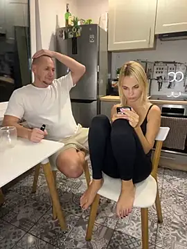 Snapshot of DonorDi chatting on 11.06.25 DonorDi online show from 11.06.25