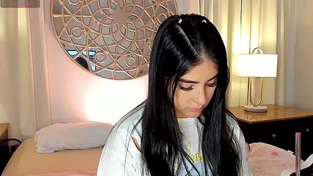 Snapshot of Belliinda_21 chatting on 07.13.26 Belliinda 21 online show from 07.13.26