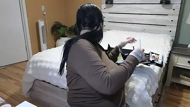 Snapshot of TexasTattooedHouseWife chatting on 02.03.26 TexasTattooedHouseWife online show from 02.03.26