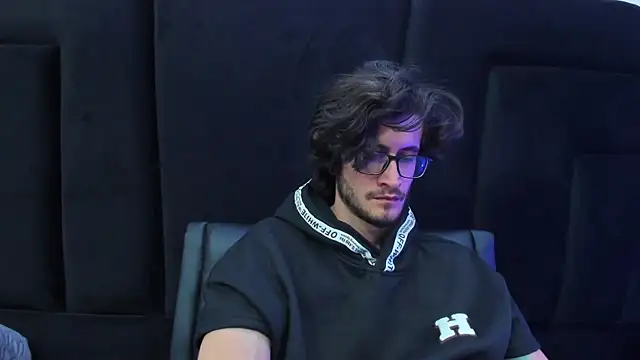 Loggan donnelly online show from 01.11.25