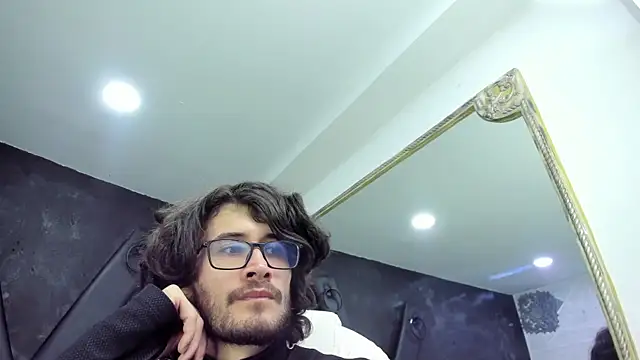 Loggan donnelly online show from 03.20.25