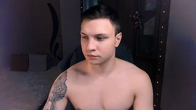 handsome guy01 online show from 12.04.24