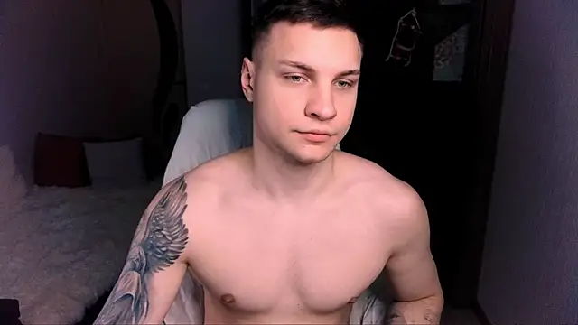 handsome guy01 online show from 12.28.24