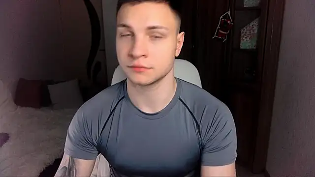 handsome guy01 online show from 12.28.24