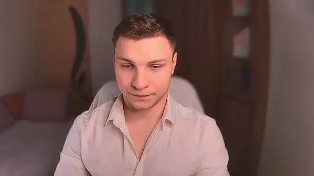 handsome guy01 online show from 02.20.25