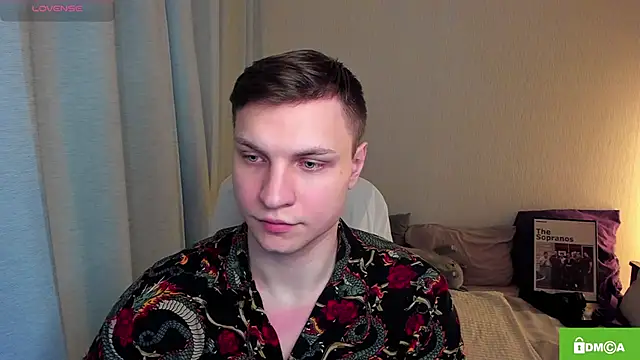 Snapshot of handsome_guy01 chatting on 05.14.26 handsome guy01 online show from 05.14.26