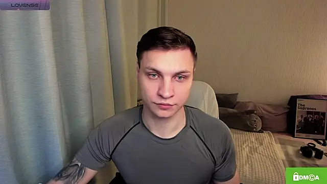 Snapshot of handsome_guy01 chatting on 05.21.26 handsome guy01 online show from 05.21.26
