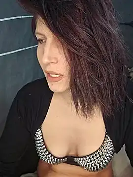 Lenchen  online show from 01.15.25