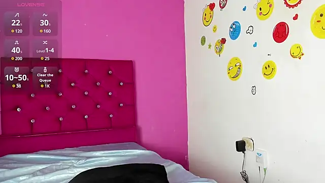 tiffany Bitch online show from 03.05.25