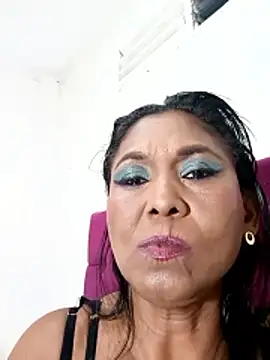 tiffany Bitch online show from 01.14.26