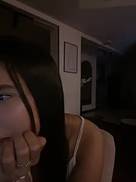 Snapshot of Praga_Pink chatting on 04.29.26 Praga Pink online show from 04.29.26