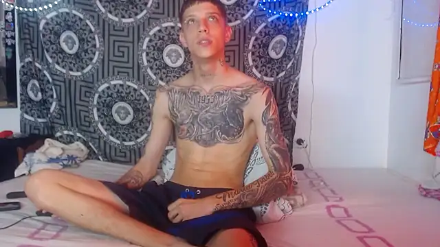 Snapshot of Adam_hard_ chatting on 11.13.25 Adam hard online show from 11.13.25