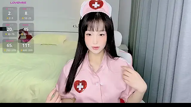 Snapshot of -Wendy__ chatting on 01.24.25 -Wendy online show from 01.24.25