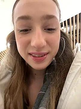 Lia  Love online show from 02.12.25