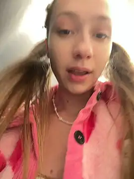 Lia  Love online show from 03.10.25