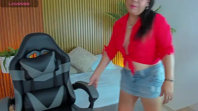 Snapshot of nahia_13 chatting on 11.07.25 nahia 13 online show from 11.07.25