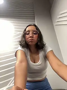 Snapshot of Kay_LustyWife chatting on 02.09.25 Kay LustyWife online show from 02.09.25