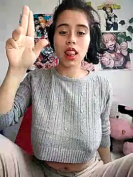 Alexandra 65 online show from 10.24.25