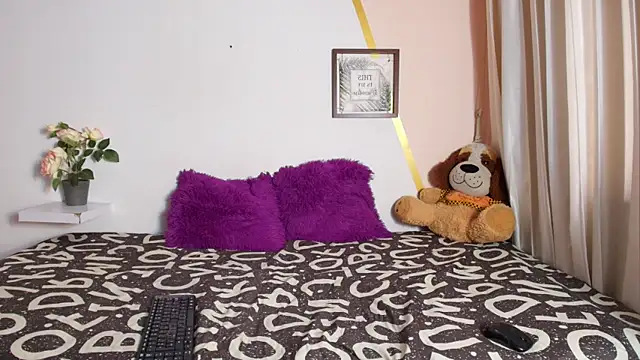 Angel shiny online show from 10.28.25