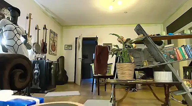 Snapshot of Kingsscepter chatting on 02.06.25 Kingsscepter online show from 02.06.25