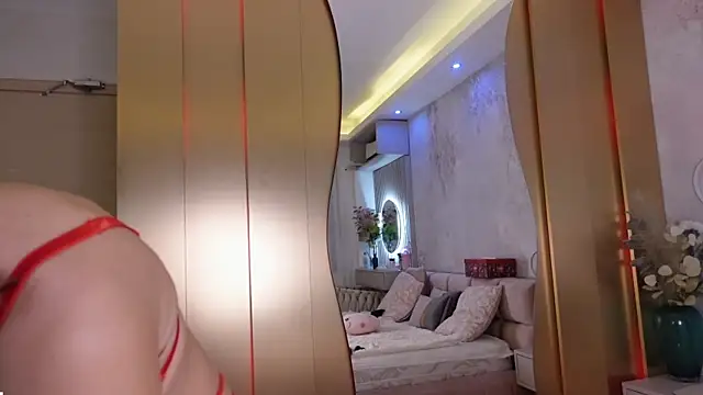 Snapshot of JullyBlair chatting on 02.06.25 JullyBlair online show from 02.06.25