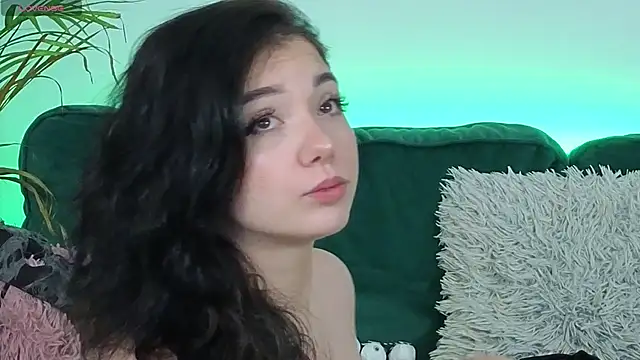 AveryWillow online show from 11.09.25