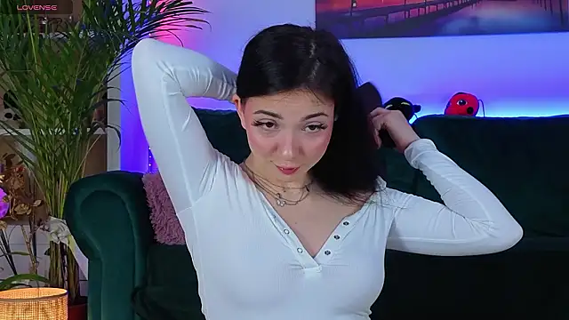 Snapshot of AveryWillow chatting on 02.18.26 AveryWillow online show from 02.18.26