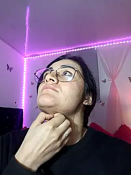 Hanna Kinsley online show from 01.04.25