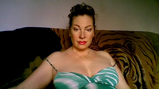 Snapshot of maritanna chatting on 06.24.26 maritanna online show from 06.24.26