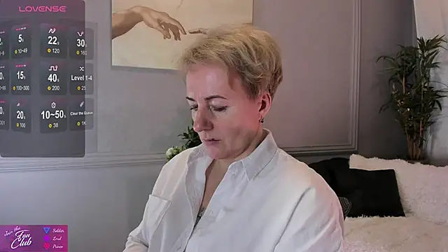 Snapshot of Nika_Smit chatting on 01.18.25 Nika Smit online show from 01.18.25