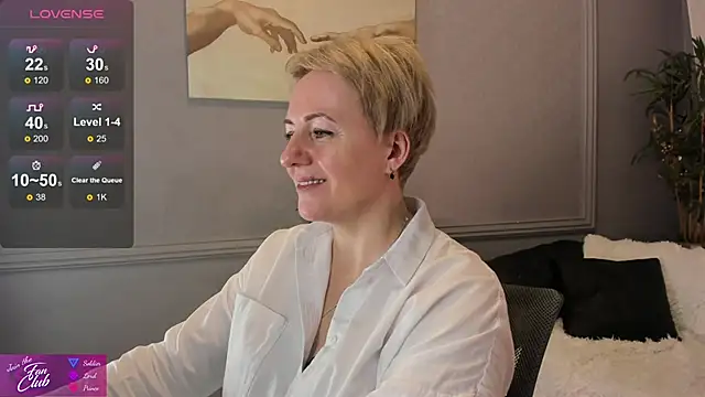 Snapshot of Nika_Smit chatting on 01.19.25 Nika Smit online show from 01.19.25