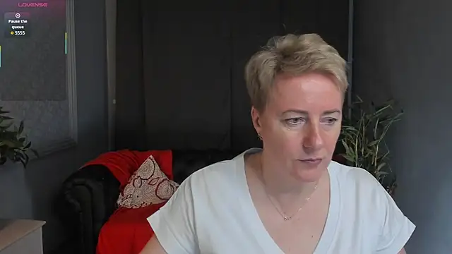 Nika Smit online show from 05.23.26