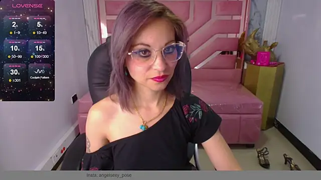 abril ch  online show from 04.11.26