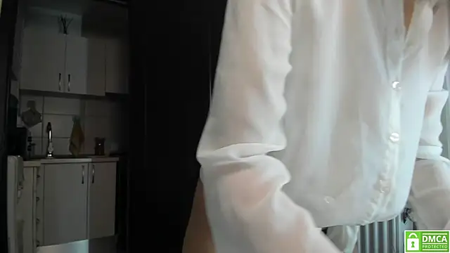 Snapshot of Anahi1993 chatting on 10.17.25 Anahi1993 online show from 10.17.25