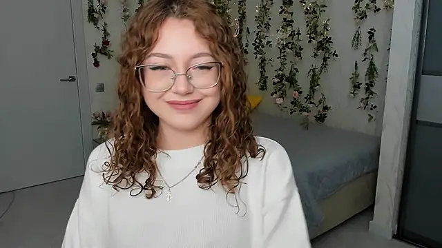 SereneFlame online show from 10.03.25