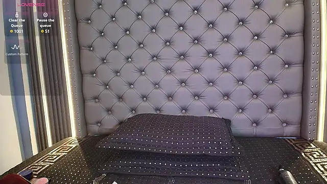 CAMILA JHONS online show from 12.20.24