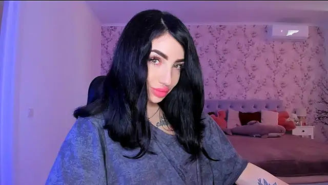 Snapshot of NancyLovee_ chatting on 06.16.26 NancyLovee online show from 06.16.26