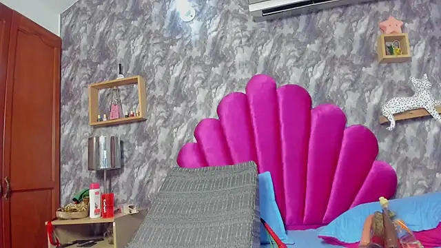 EMMAPARISS online show from 03.17.25