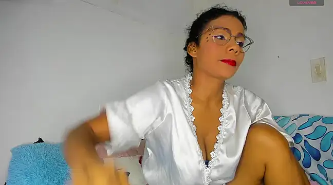 Nenita Hot  online show from 03.13.25