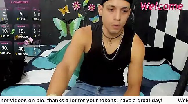 Snapshot of MikeRose94 chatting on 03.15.25 MikeRose94 online show from 03.15.25