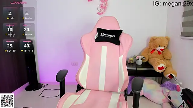 megan 29 online show from 03.06.25