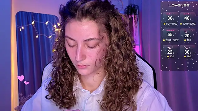 lady curls online show from 03.16.25