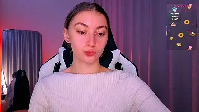 lady curls online show from 10.12.25