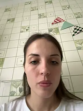 AmiLavs online show from 01.04.25