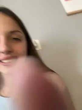 AmiLavs online show from 02.04.25